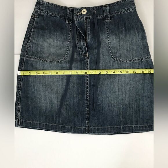 Talbots Denim Mini Skirt Pockets EUC Size 6 - Picture 3 of 6